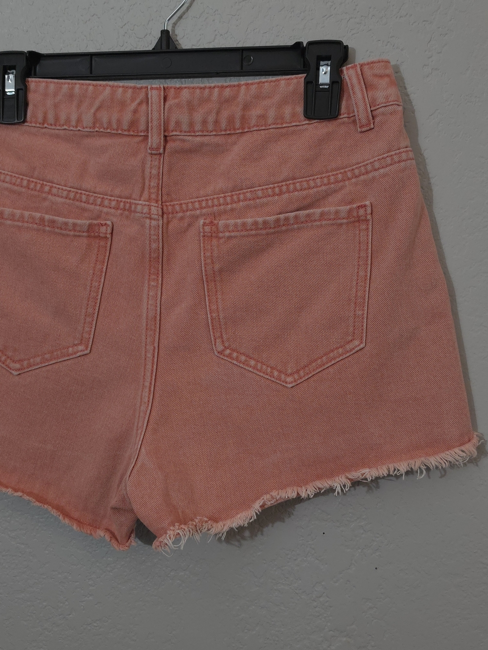 Sincerely Jules Coral Pink Frayed Hem Denim Shorts High Rise Womens Size 11/29 - Picture 4 of 7